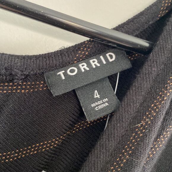 Torrid Black Stripe Ponte Surplice Sleeveless Belted Jumpsuit 4X - Picture 4 of 9